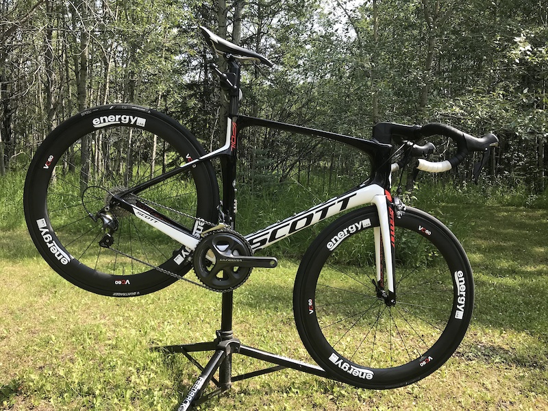 2016 Scott Foil with 4iiii Power Meter & Energy Lab Wheels For