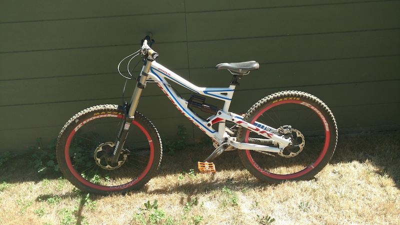 2012 Specialized Status 1 For Sale