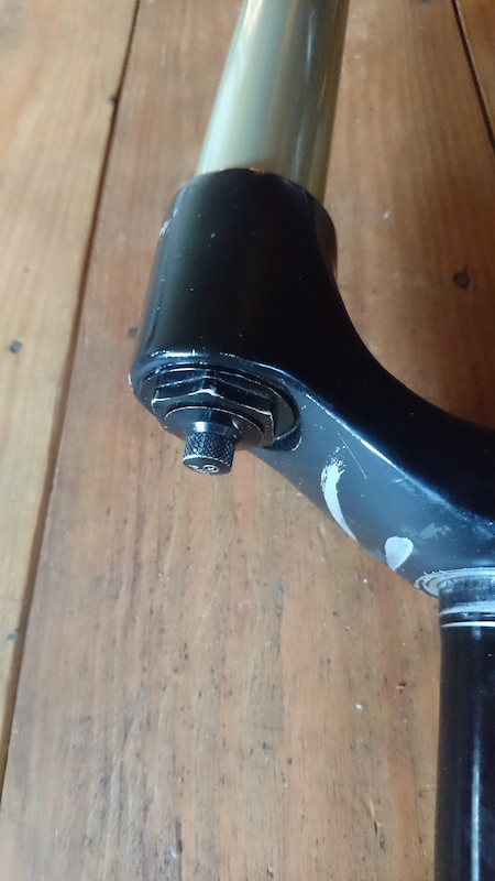 Rockshox serial number sale sticker