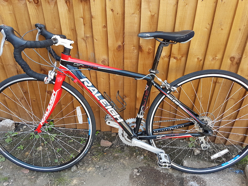 Raleigh airlite best sale 100 road bike