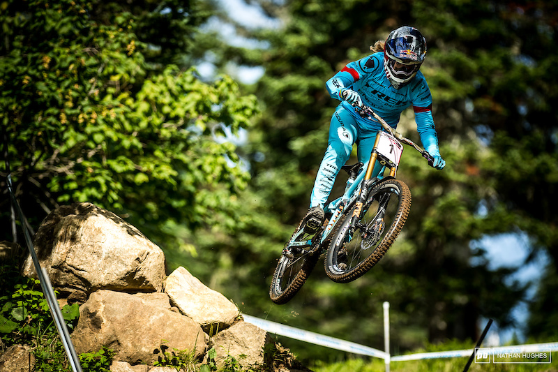 Rachel Atherton rose to Seagrave's qualie challenge, taking the win by a convincing 5 seconds.