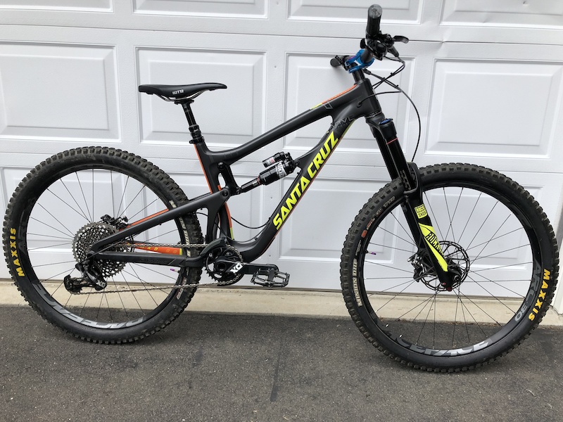 2017 Santa Cruz Nomad V3 Ccx01 For Sale