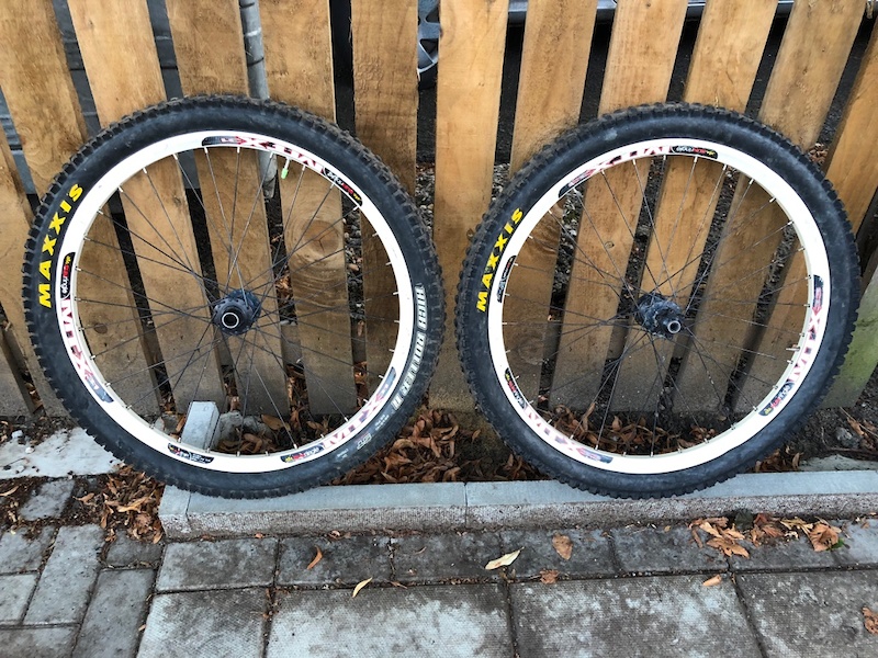 MTX 31 / 33 on Hope Pro 2 downhill wheels For Sale