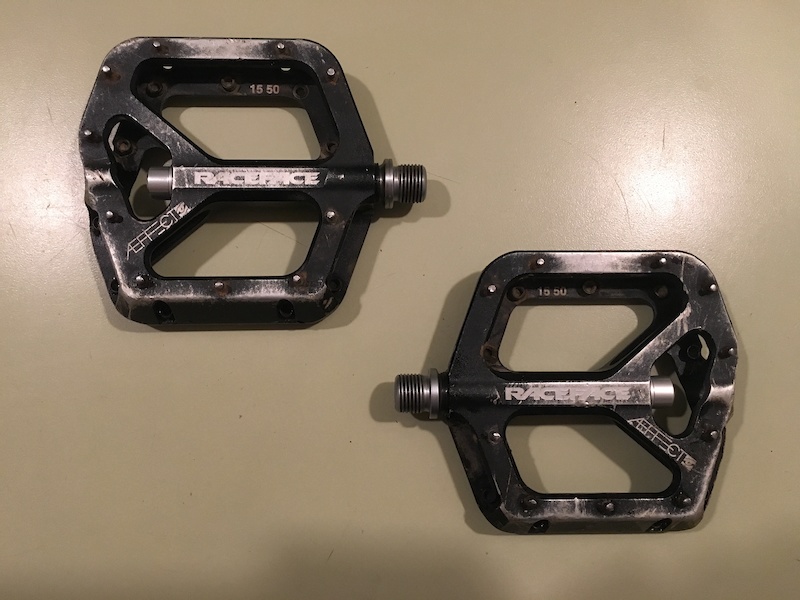 race face orange pedals