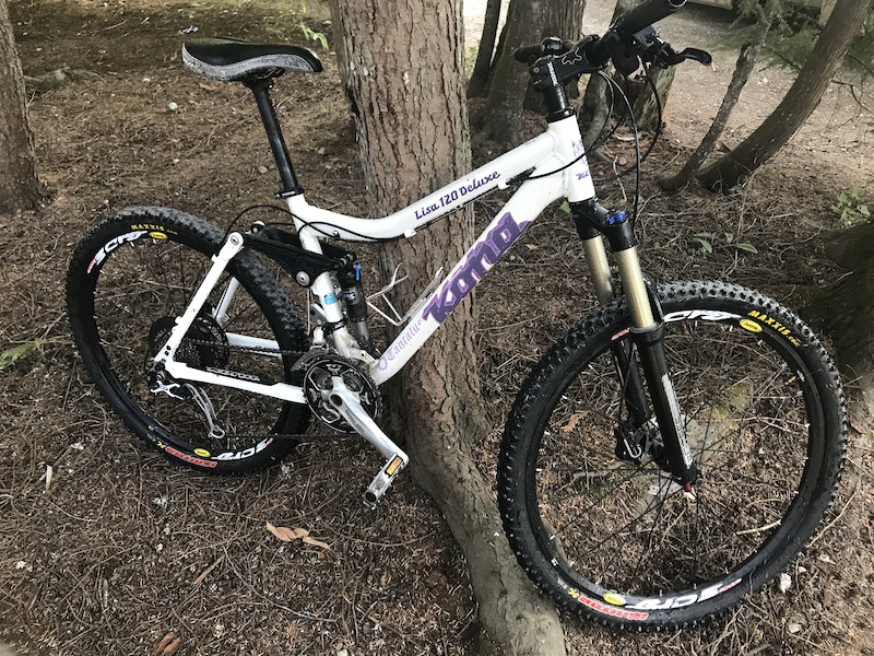 2014 Kona Lisa 120 Deluxe, full suspension ladies bike. For Sale