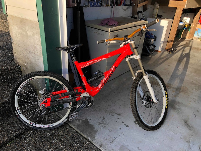 commencal supreme 2010