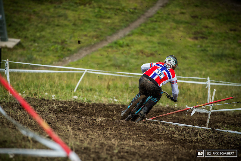 Brage Vestavik was around and decided to race what played out pretty well for the young MS Mondraker rider