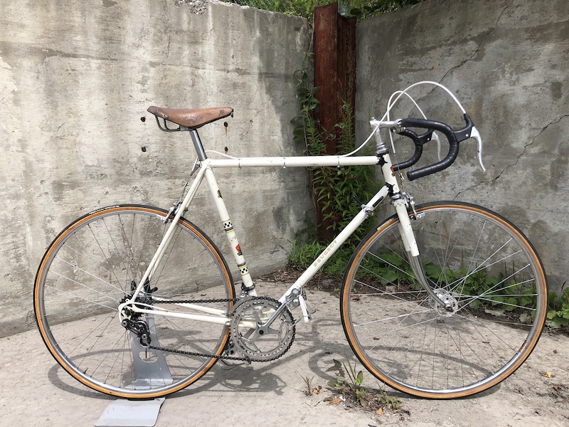 Vintage Peugeot PA 10 c1970 (Eroica) Bicycle 57cm For Sale