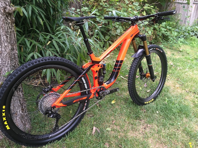 2017 Giant Reign Advanced 1 with upgrades! For Sale