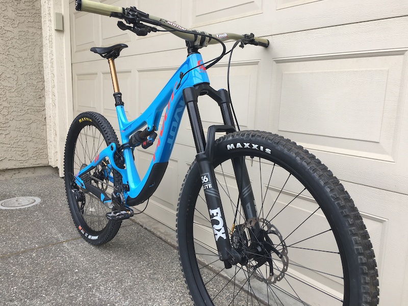 pivot switchblade 2018