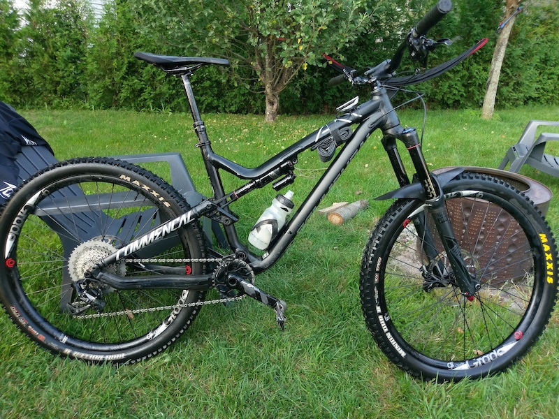 2017 Commencal Meta V42 Race For Sale