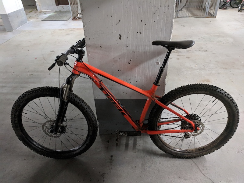 trek roscoe 8 sale