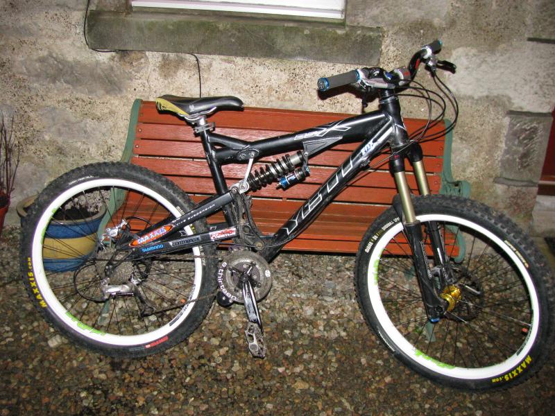 my yeti as-x.

new brakes: avid jucy 5's
and new wheelset, hope pro 2's on spank stiffees! 

bikes in need of a clean lol