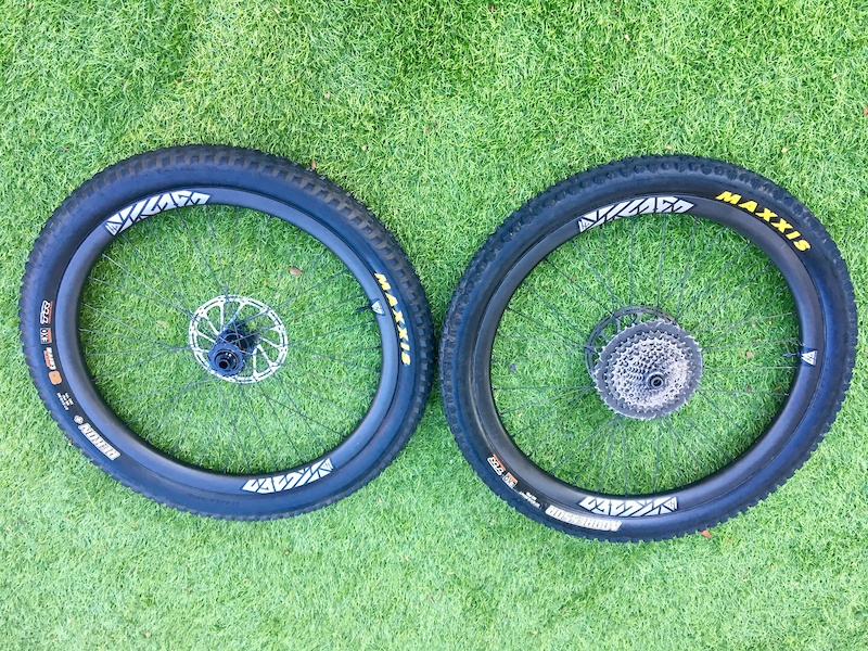 2018 Light Bicycle Carbon wheels with Onyx hubs For Sale