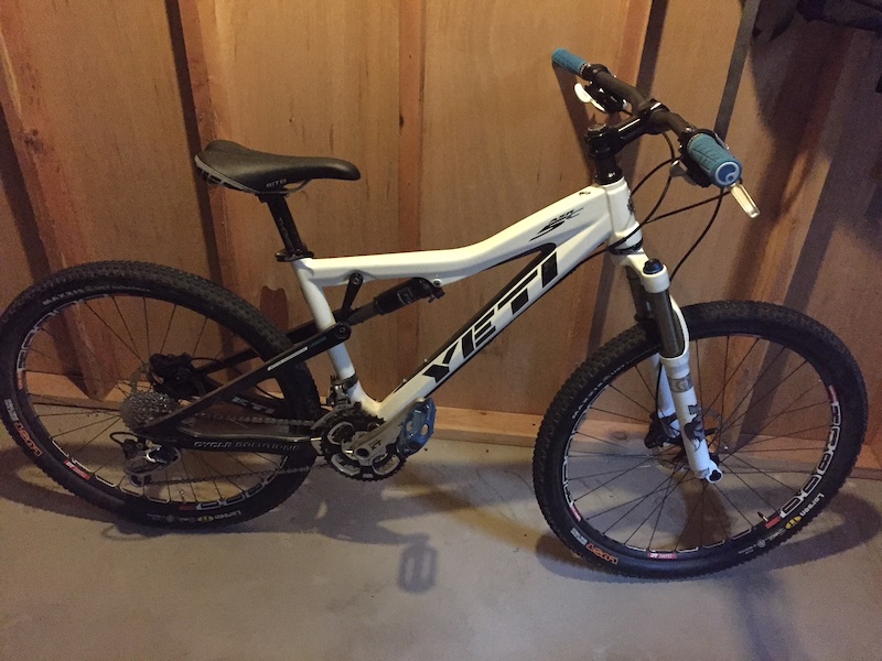 yeti asr 5c price