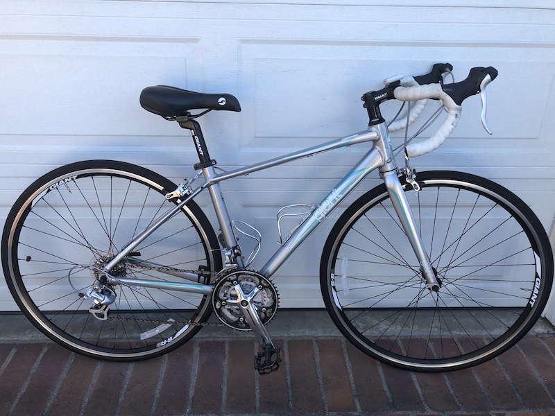 2012-giant-avail-3-women-s-road-bike-size-xs-43-for-sale