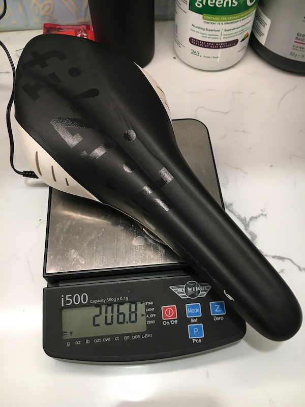 fizik arione carbon rails