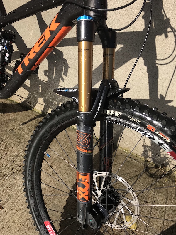 pulsar ns 200 tyre size rear