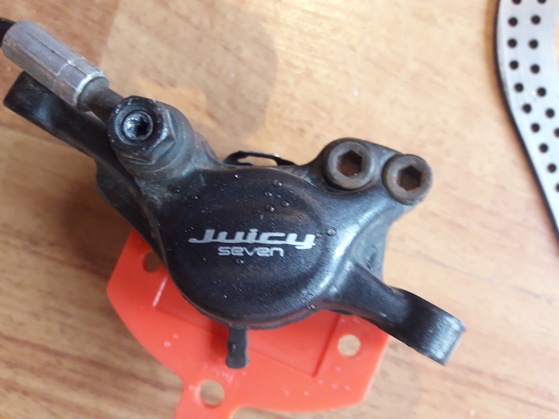 juicy 5 brake bleed