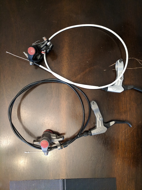 Avid cable brakes calipers and levers For Sale