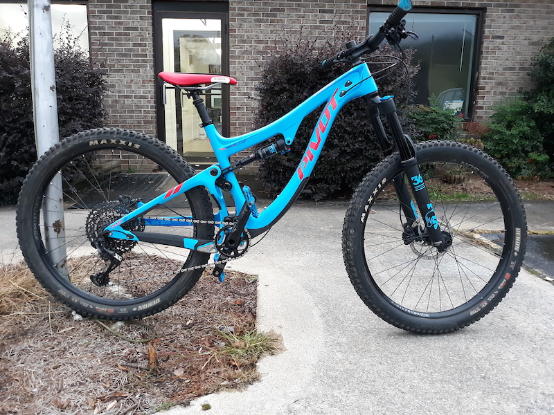 pivot switchblade 2018