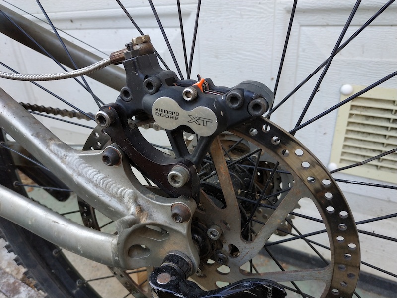 xt m780 brakes