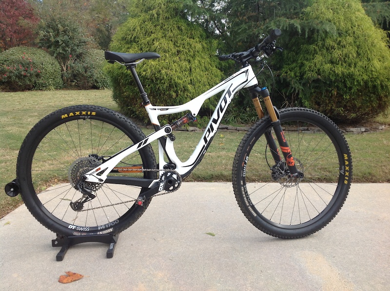 2018 pivot mach 429