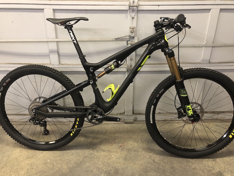 650b 47mm