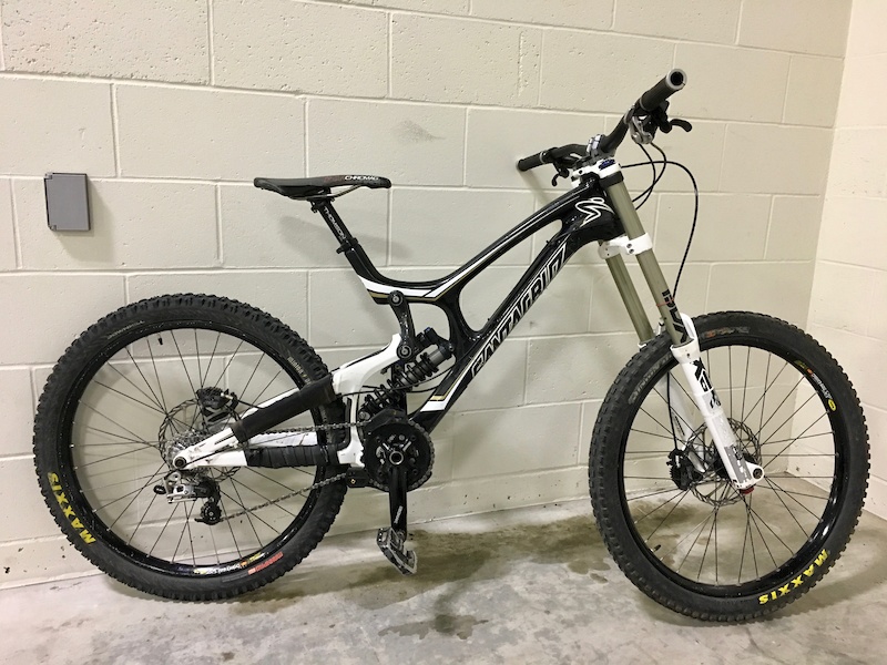 2011 Santa Cruz V10 For Sale