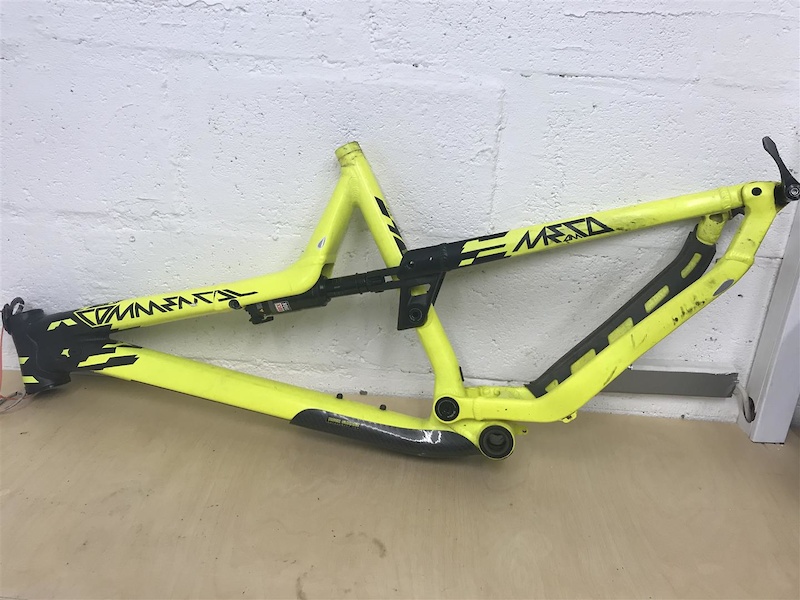 frame commencal meta am