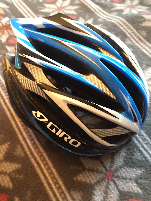 giro ionos road bike helmet