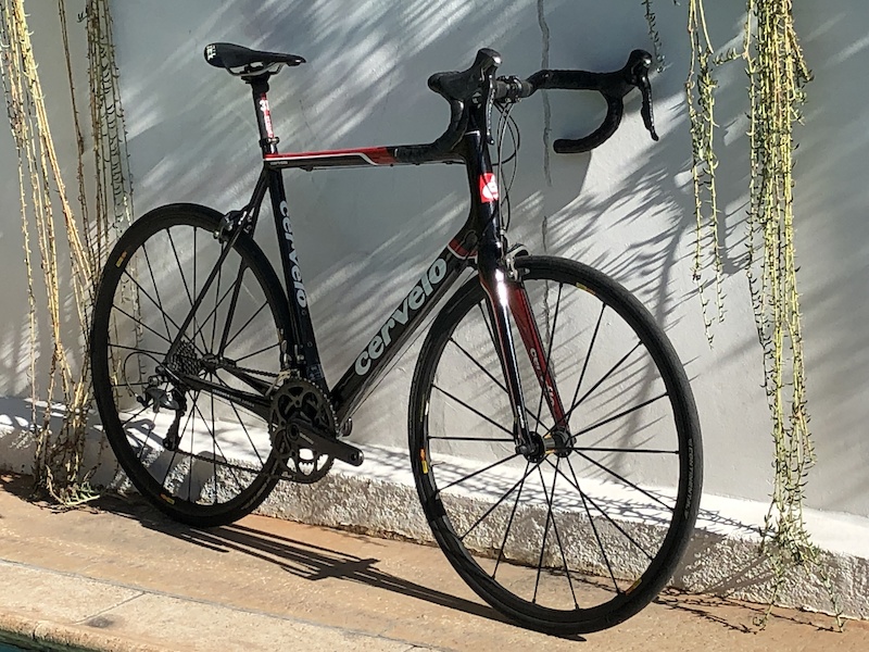 2012 Cervelo R3 Ultegra, Mavic SLRwheels,Carbon S-worksbars For Sale