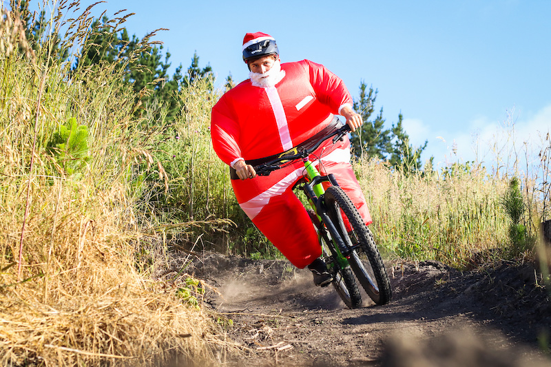 Santa Claus Christmas T-Shirt Bike Ninja MTB Cycling 