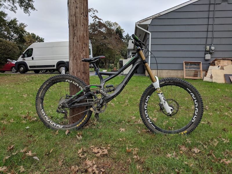 specialized demo 8 fox 40