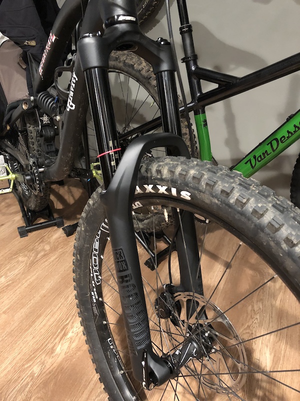 2018 RockShox Lyrik Dual Position 27.5 180mm For Sale