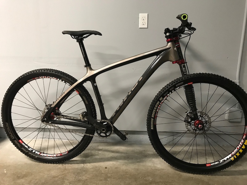 niner air 9 carbon