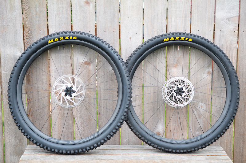 specialized carbon wheels