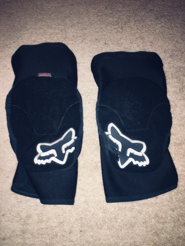 fox-knee-pads-size-medium-for-sale