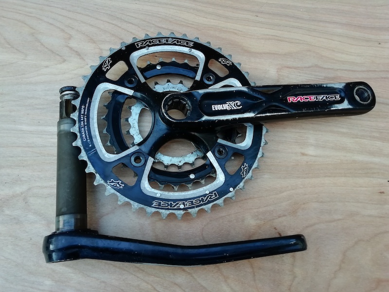 RACEFACE DEUS クランク TURBINE 44T/32T/22T Race Face Turbine Crankset: Black - 94/58mm - 44/32/22t