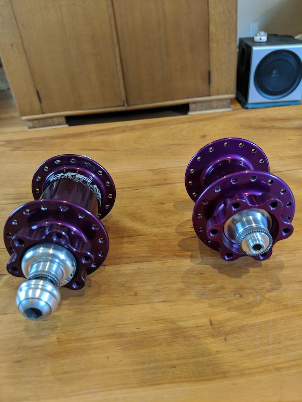 2012 Ultra Rare Purple Chris King ISO SS Hub Set For Sale