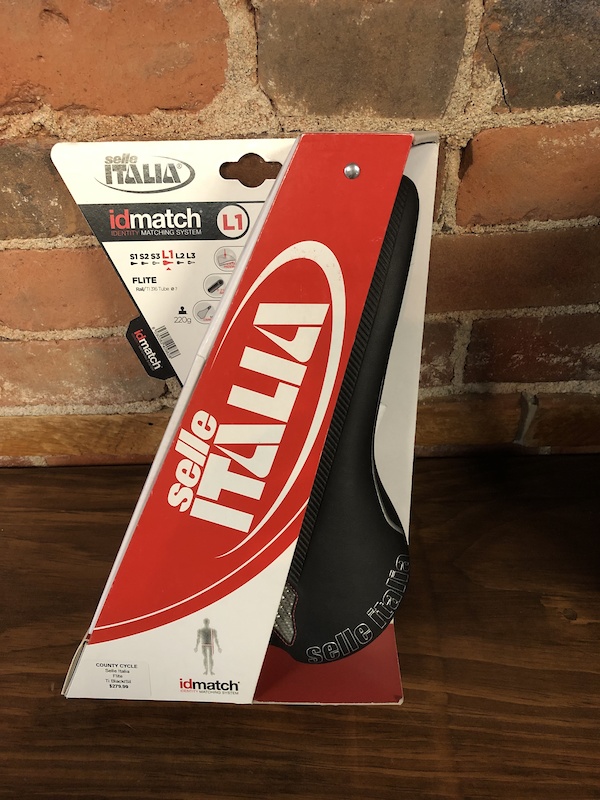 Selle Italia Flite 1990 Titanium Saddle – Black Leather, 230g, Unisex Racing Seat – Made In Italy