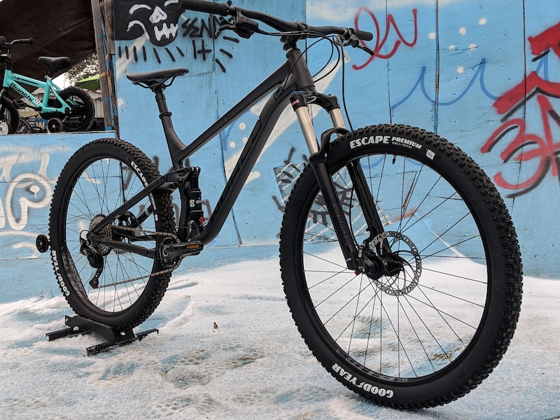 norco fluid fs 4 2019 mountain bike