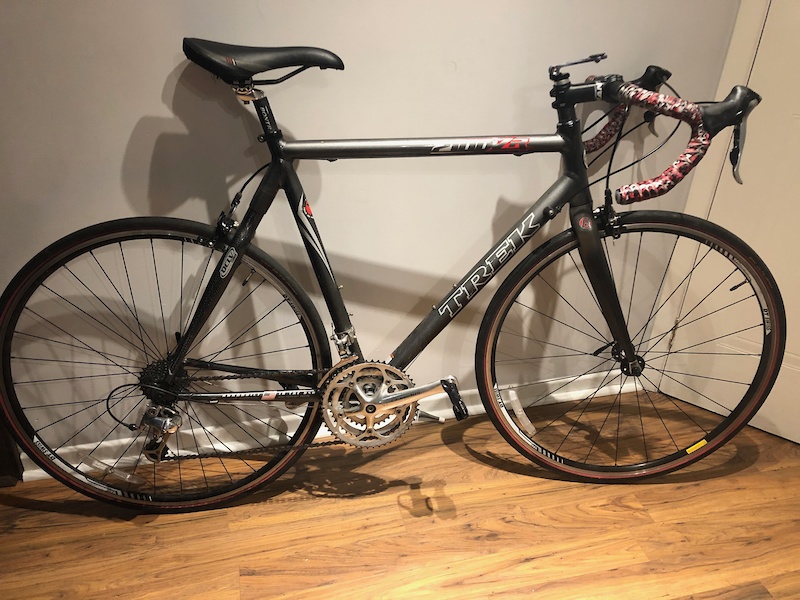 Trek 2100 zr road sales bike