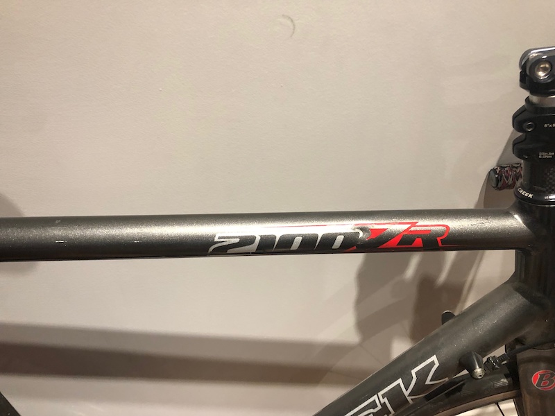 Trek 2100 best sale zr price