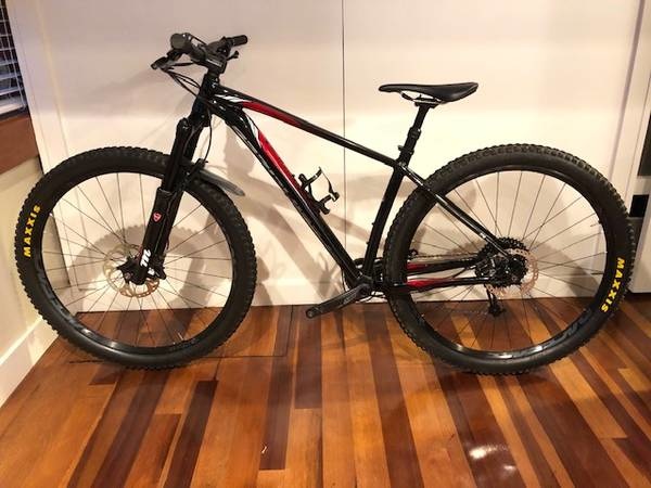 specialized fuse sale