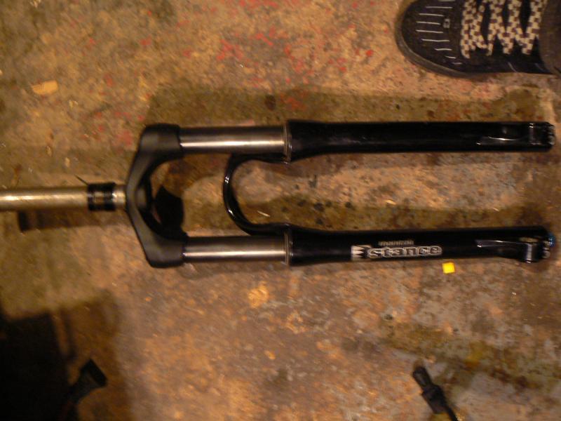 stance air assisted 100mm fork