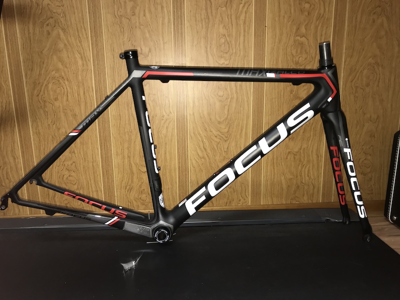 Focus izalco on sale max frameset