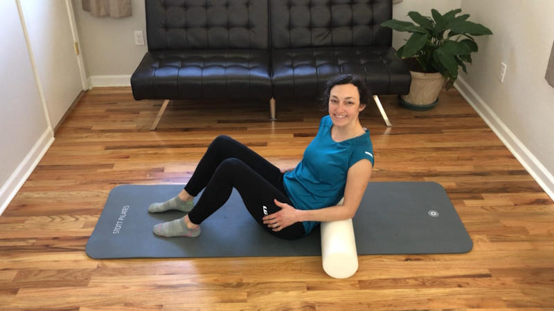 how to crack spine with foam roller