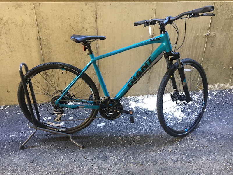 Giant 2018 best sale roam 3 disc