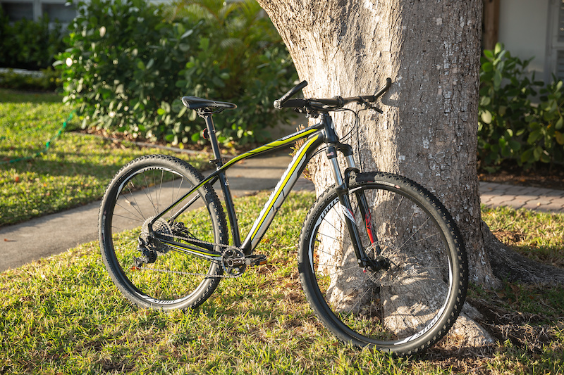 specialized rockhopper expert 2016